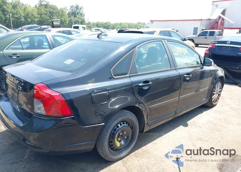 2009 Volvo S40 2.4I из США, поврежденный, VIN YV1MS382492431293